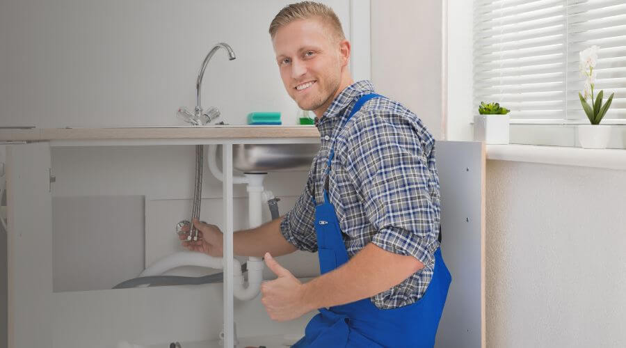 Professional water heater repair in Beckemeyer, IL